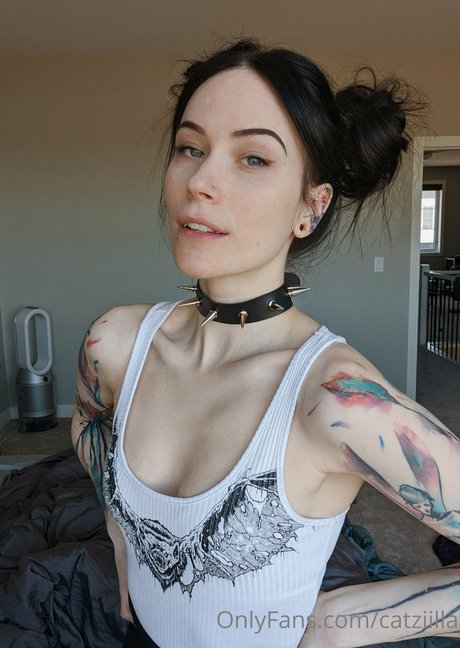 Catziilla photo 510