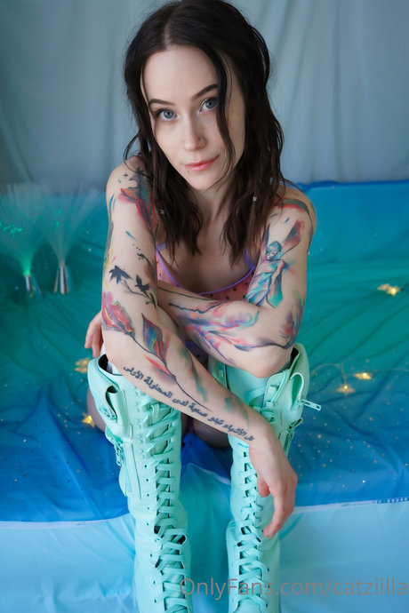 Catziilla photo 538