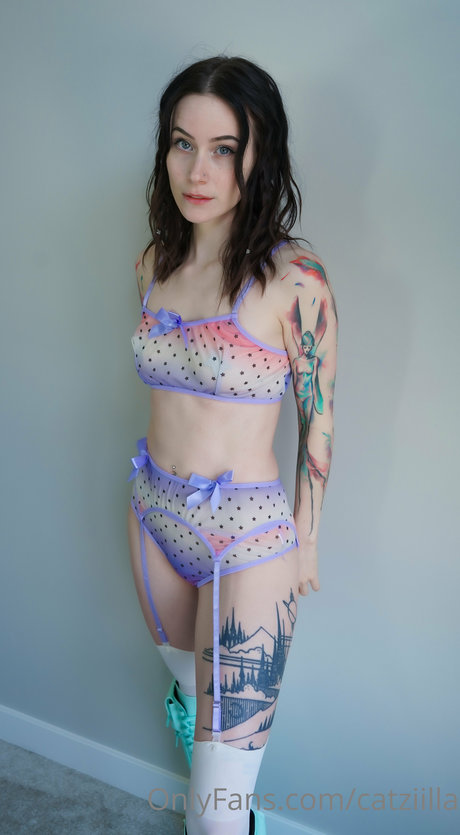 Catziilla photo 542