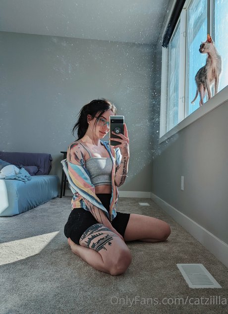 Catziilla photo 621