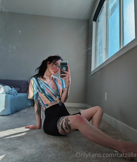Catziilla photo 627