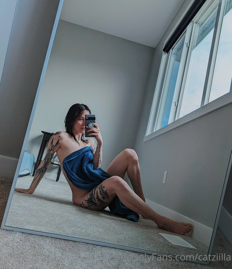 Catziilla photo 706