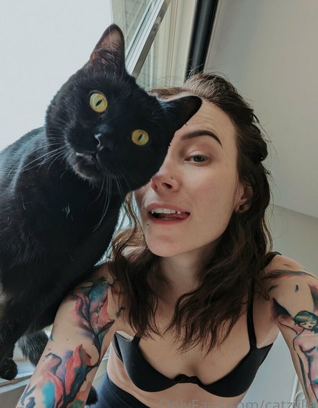 Catziilla photo 807