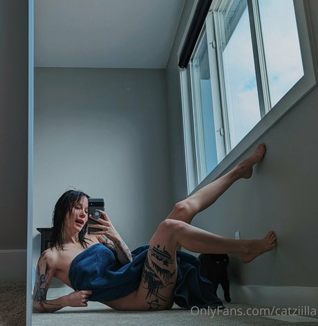 Catziilla photo 856