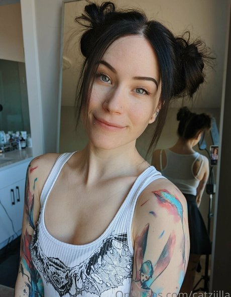 Catziilla photo 871