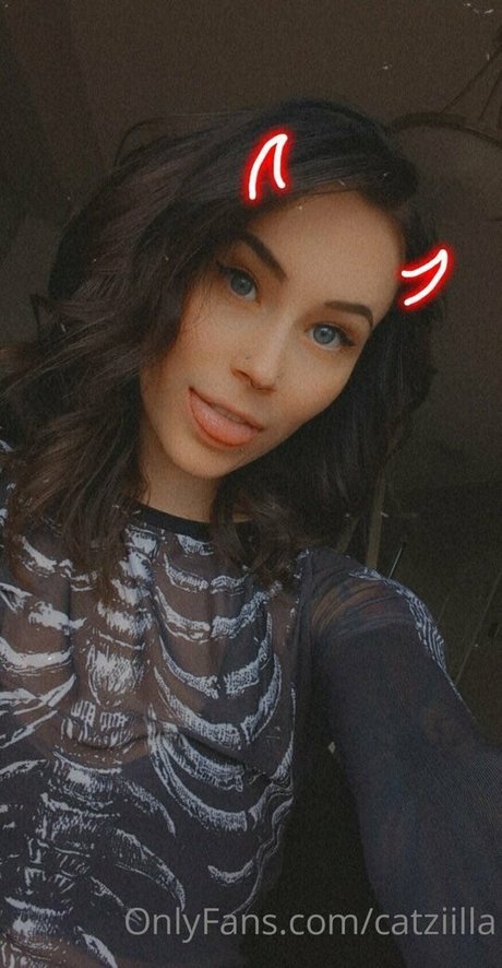 Catziilla photo 876