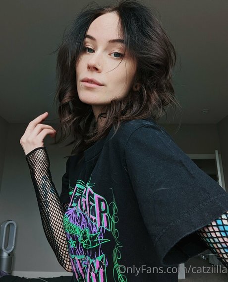 Catziilla photo 882