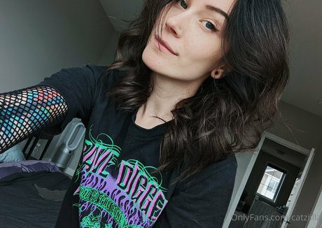 Catziilla photo 883