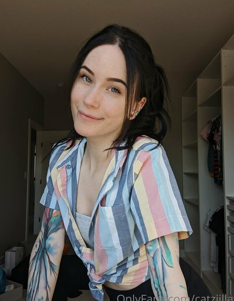 Catziilla photo 993