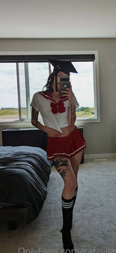 Catziilla photo 1012