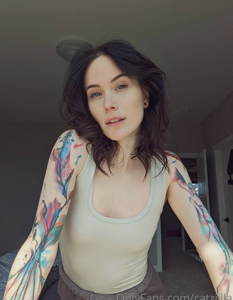 Catziilla photo 1037