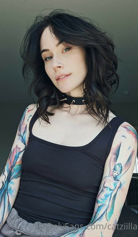 Catziilla photo 1048