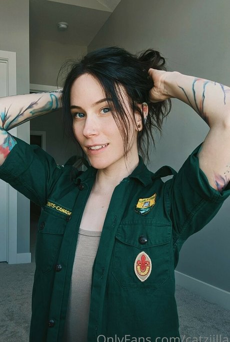 Catziilla photo 1054