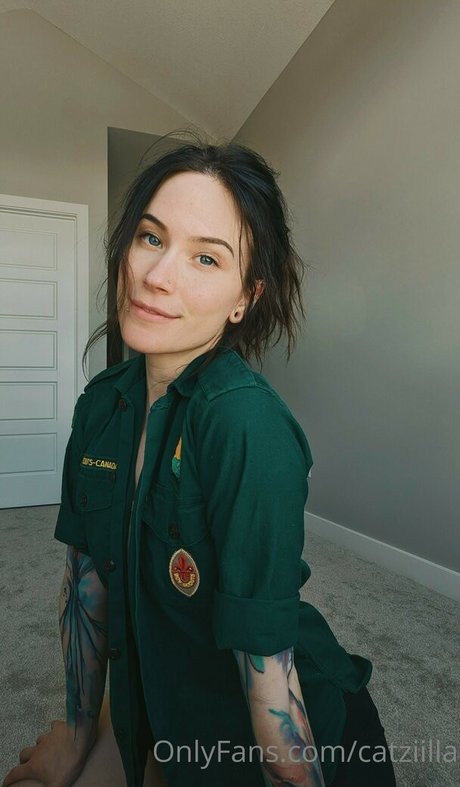 Catziilla photo 1055