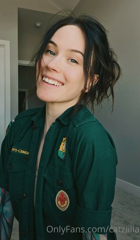 Catziilla photo 1060