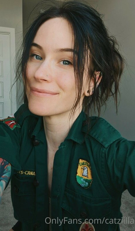 Catziilla photo 1062