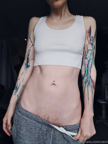 Catziilla photo 1076