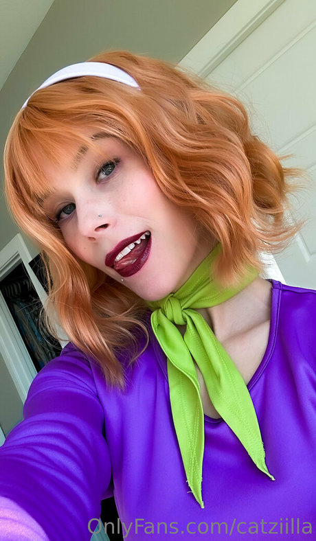 Catziilla photo 1093