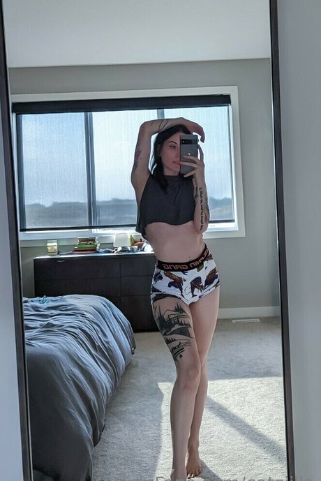 Catziilla photo 1137