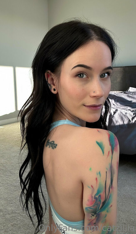 Catziilla photo 1192