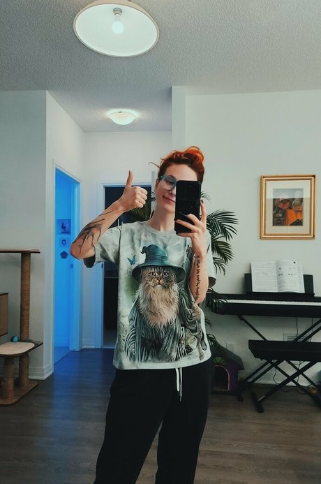 Catziilla photo 1323