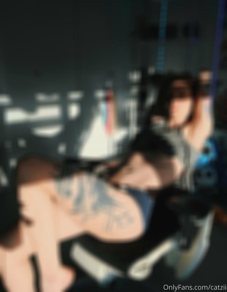 Catziilla photo 1366