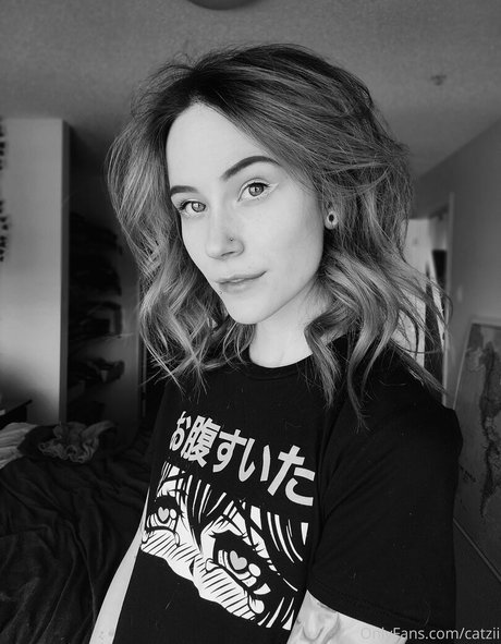 Catziilla photo 1397