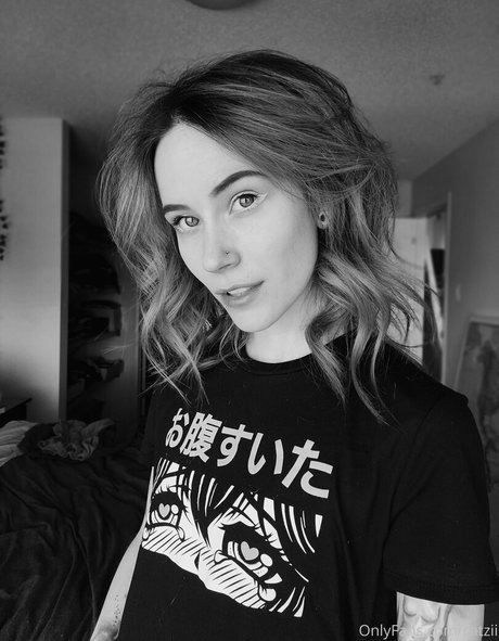 Catziilla photo 1398