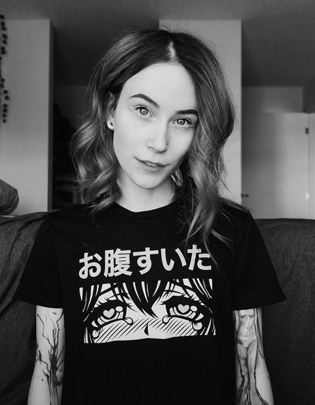 Catziilla photo 1400