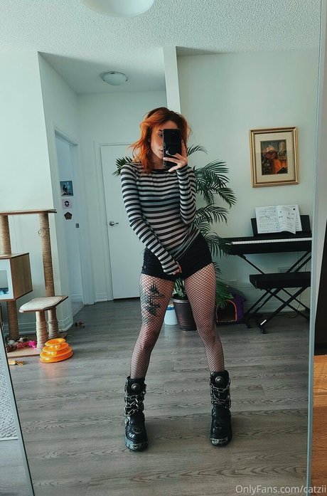 Catziilla photo 1401