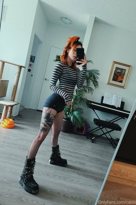 Catziilla photo 1403