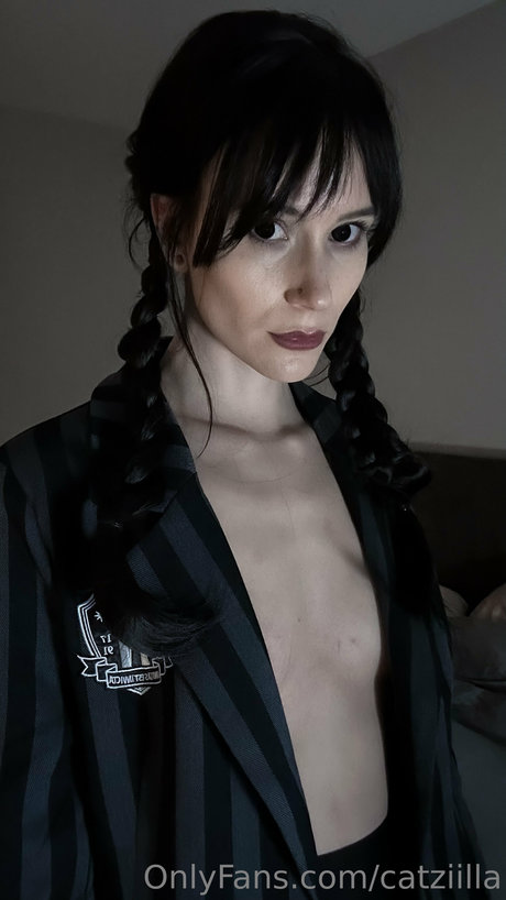 Catziilla photo 1485