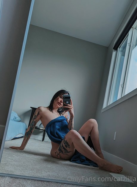 Catziilla photo 1510