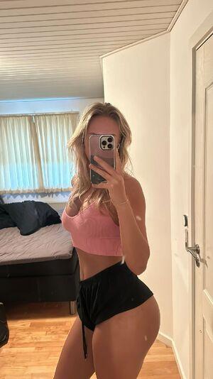 Cecilie Hoyer photo 63