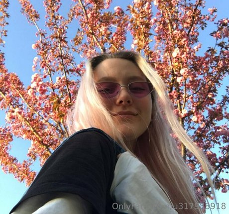 Celebrity_hannah_montana photo 6