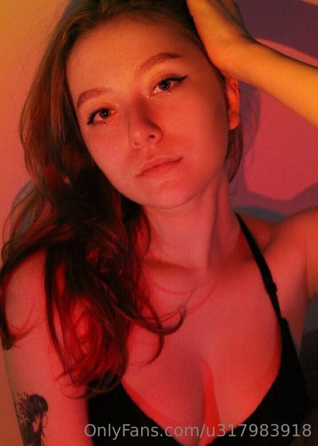 Celebrity_hannah_montana photo 32