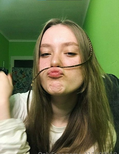 Celebrity_hannah_montana photo 63