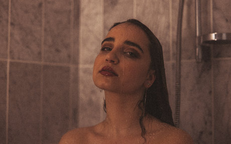 Celine Fairon photo 158