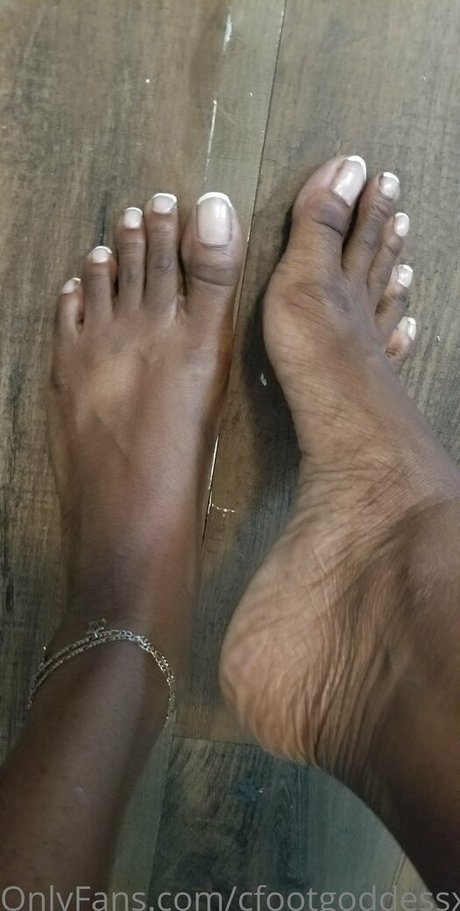 Cfootgoddessx photo 3