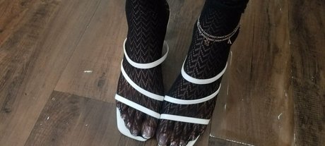Cfootgoddessx photo 59
