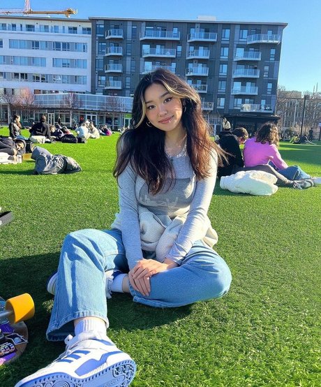 Chaela photo 190