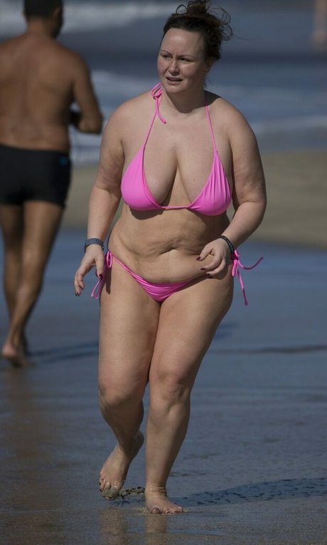 Chanelle Hayes photo 53