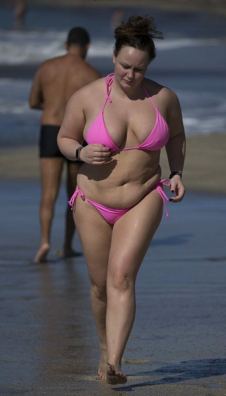 Chanelle Hayes photo 54