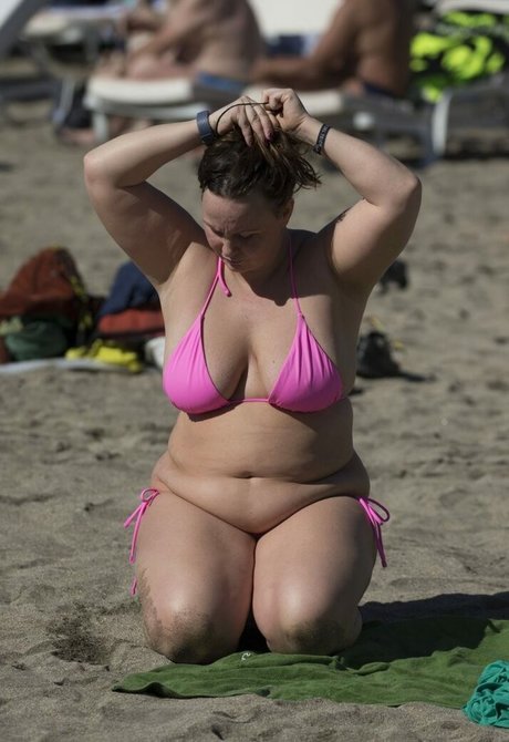 Chanelle Hayes photo 63