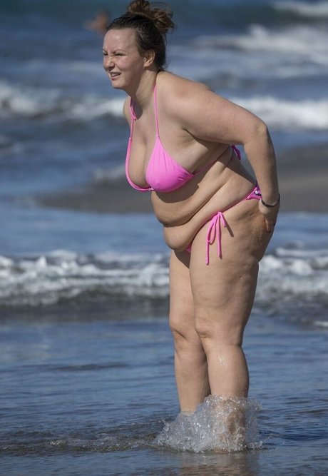 Chanelle Hayes photo 65