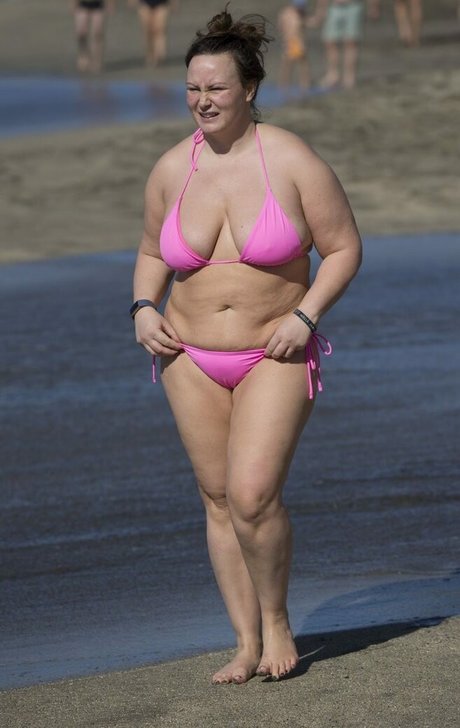 Chanelle Hayes photo 66