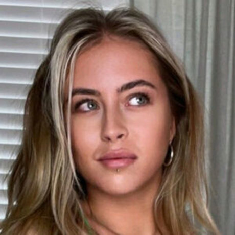 Chantelle Warnock photo 14