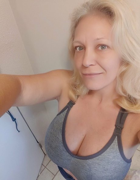 Charlee Chase photo 105