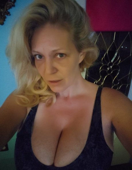 Charlee Chase photo 115