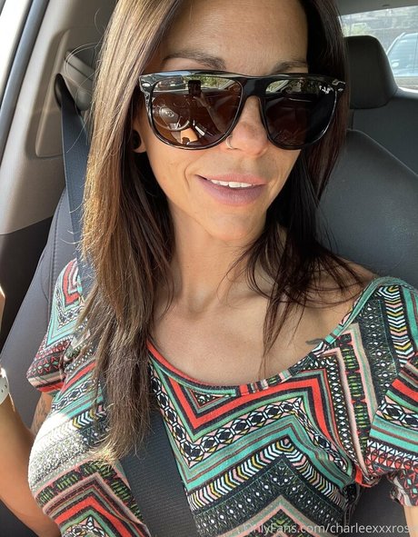 Charleexxxrose photo 27